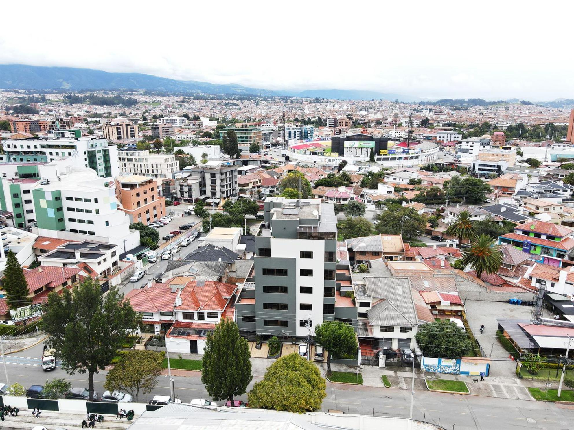 Gaviota Apartments & Suites Cuenca Exterior photo