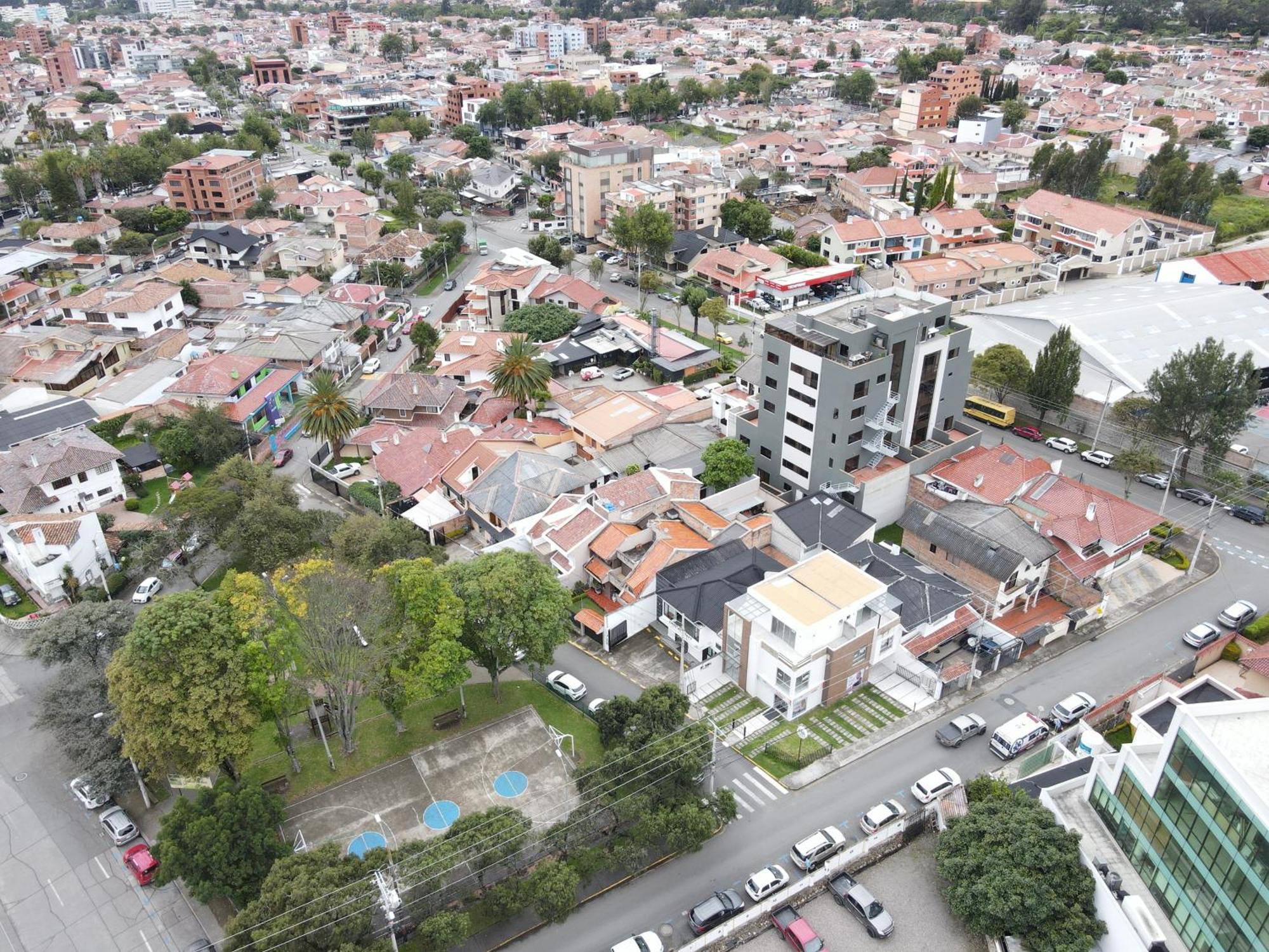 Gaviota Apartments & Suites Cuenca Exterior photo